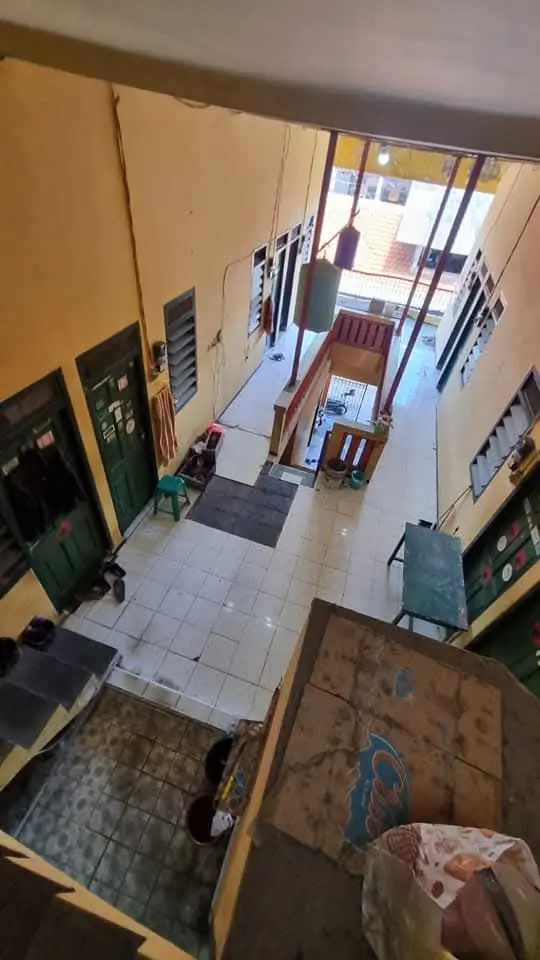 Jual rumah usaha kos aktif dekat kampus nginden surabaya