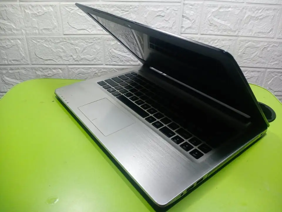 Laptop Gaming-Desain Asus A46C Slim – Core i7 Gen3