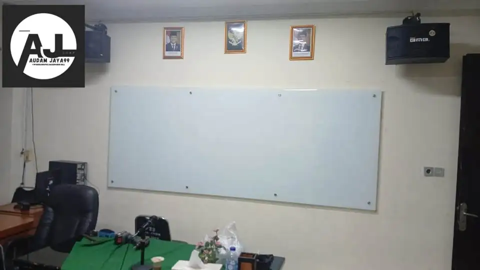 Glassboard/Papan Tulis Kaca & Partisi Almunium DLL