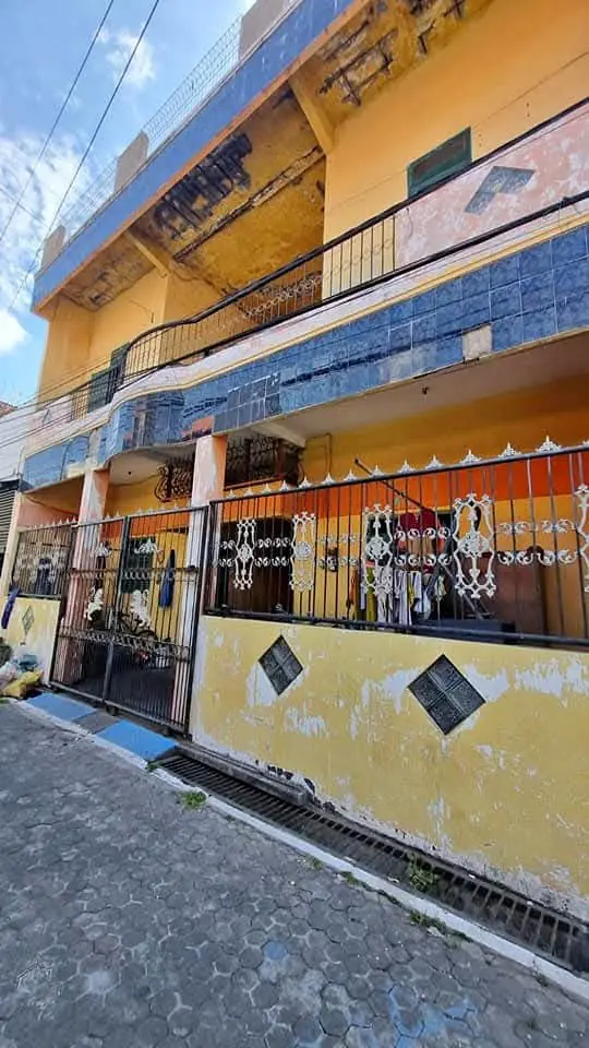 Jual rumah usaha kos aktif dekat kampus nginden surabaya