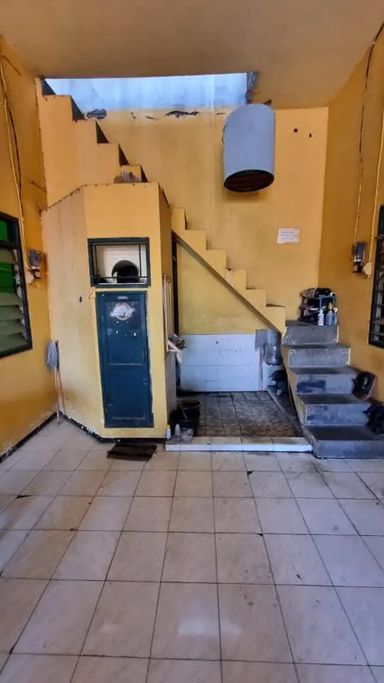 Jual rumah usaha kos aktif dekat kampus nginden surabaya
