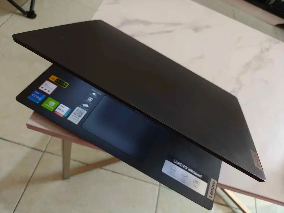 Laptop Lenovo ideapad slim 3