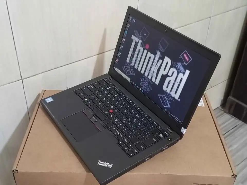 Jual Cepat Laptop Lenovo Thinkpad X270, Core i3 Gen 6, RAM8/HDD500