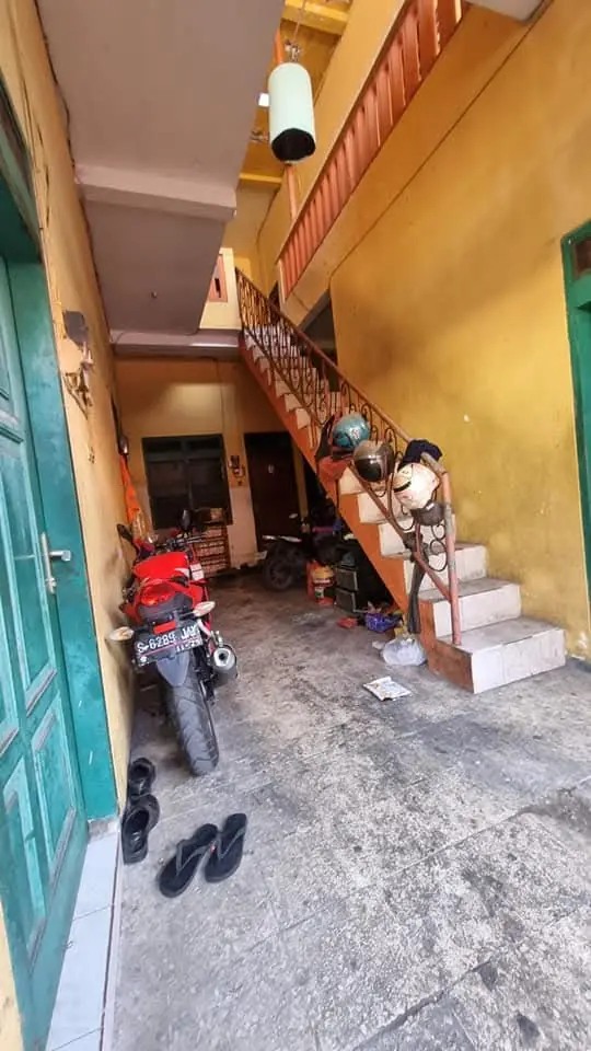 Jual rumah usaha kos aktif dekat kampus nginden surabaya
