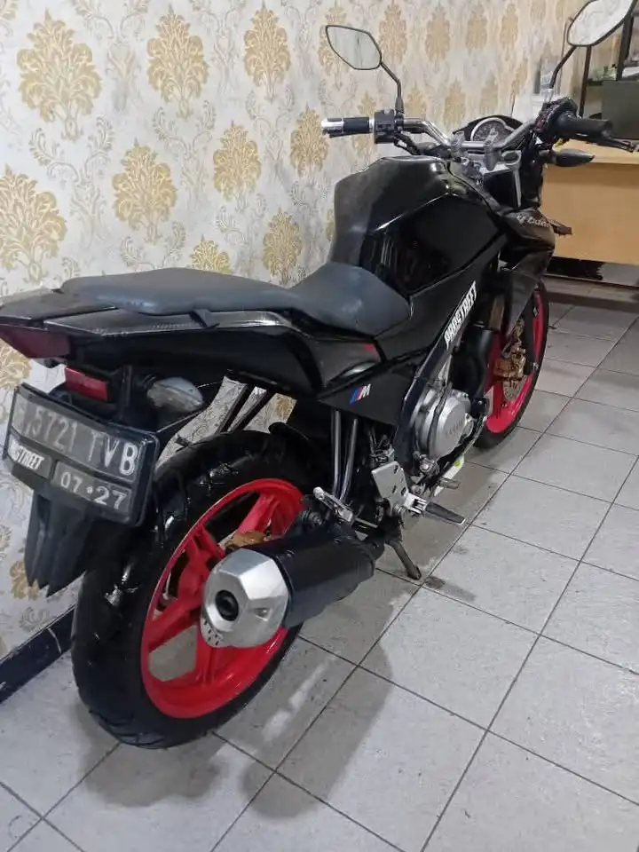 2014 YAMAHA VIXION Pajak Panjang Motor Rawatan Cakep Tinggal Pakai