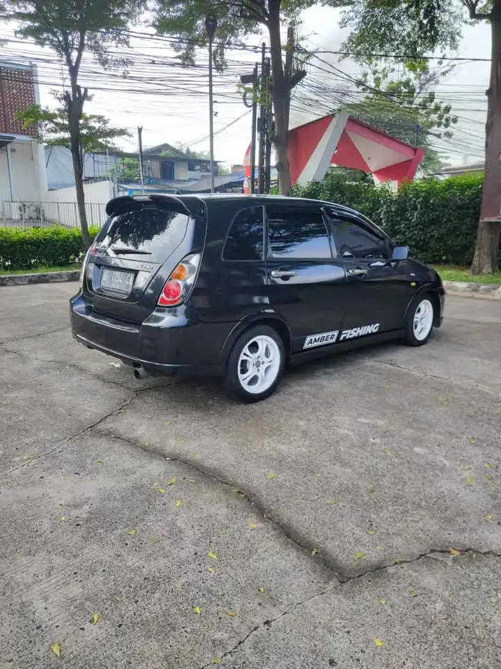 2005 Suzuki aerio