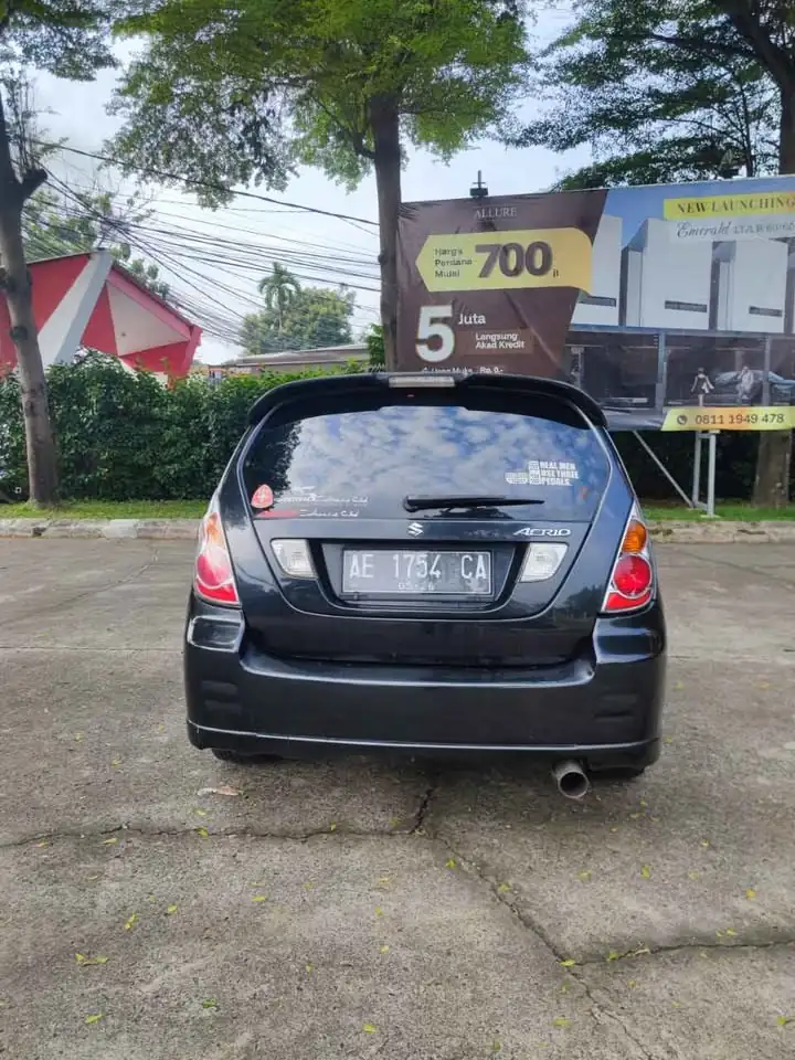 2005 Suzuki aerio