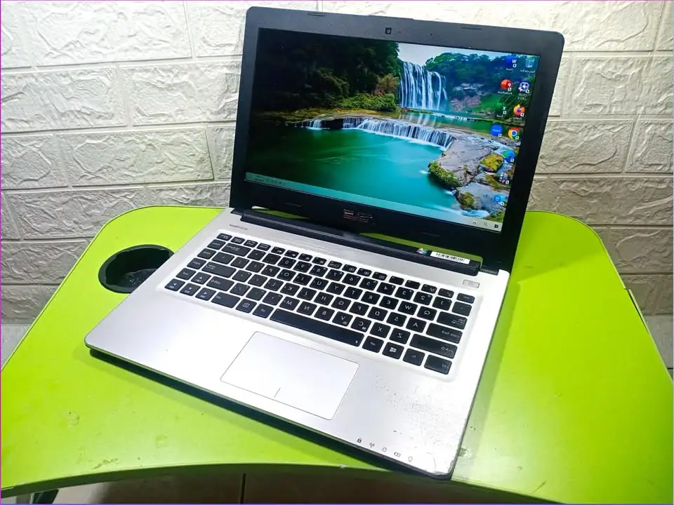 Laptop Gaming-Desain Asus A46C Slim – Core i7 Gen3