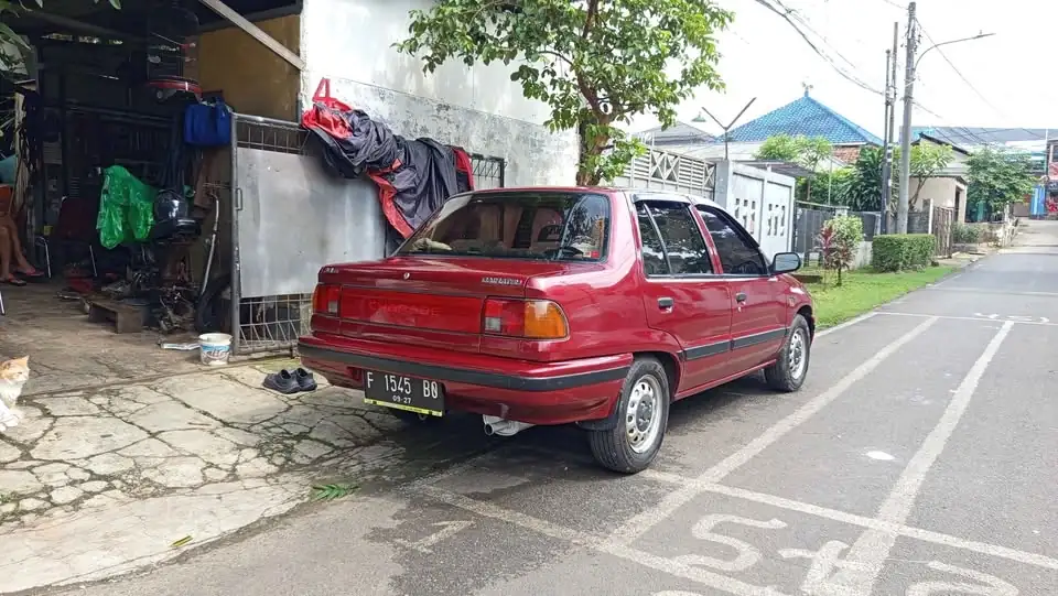 1990 Daihatsu classy