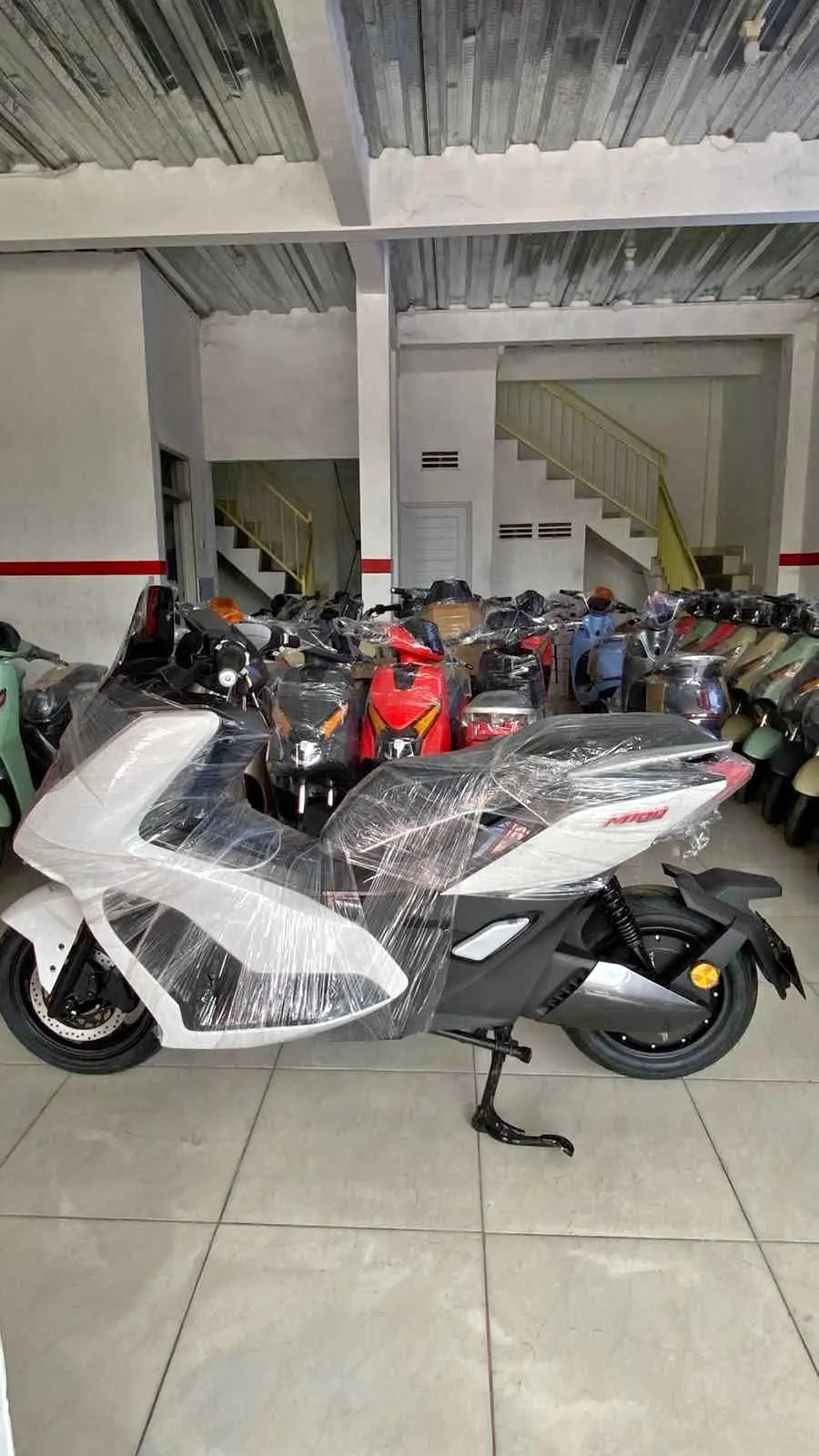 PROMO MOTOR LISTRIK UWINFLY M100