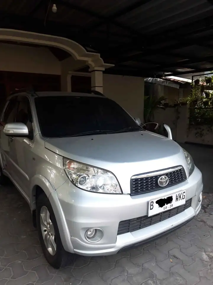 2013 Toyota Rush G manual