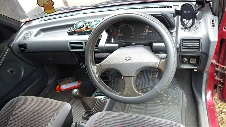 1990 Daihatsu classy