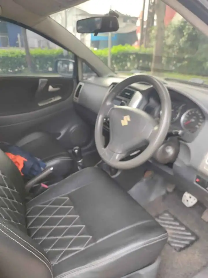 2005 Suzuki aerio