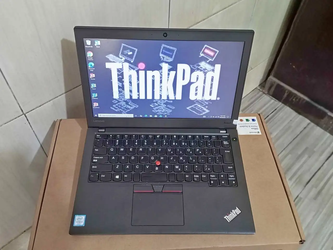 Jual Cepat Laptop Lenovo Thinkpad X270, Core i3 Gen 6, RAM8/HDD500