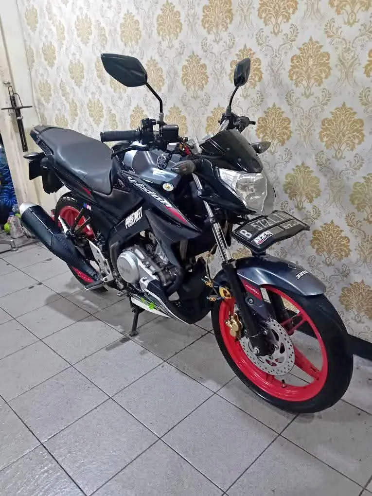 2014 YAMAHA VIXION Pajak Panjang Motor Rawatan Cakep Tinggal Pakai