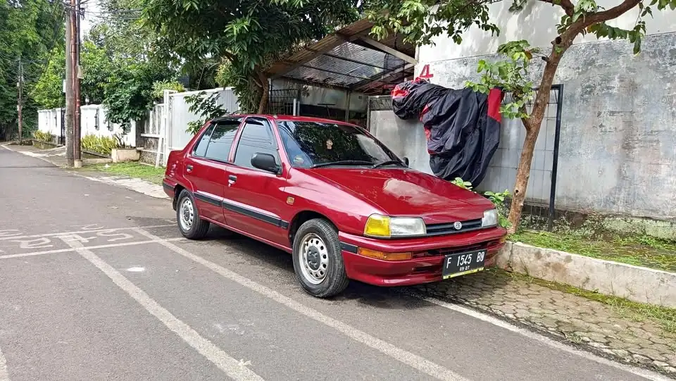 1990 Daihatsu classy