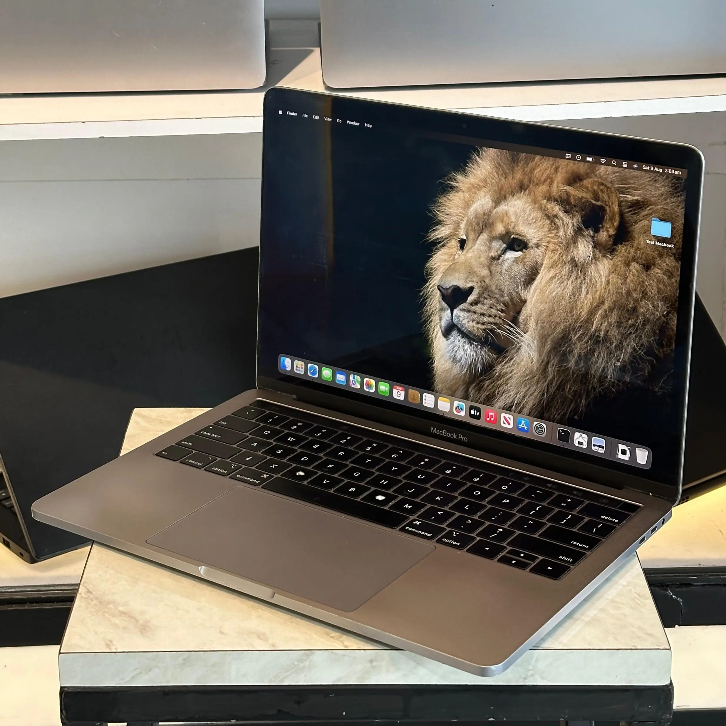 MacBook Pro 13” 2018 Intel Core i7 / 16GB RAM / 256GB SSD