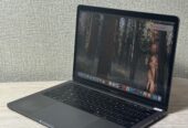 MacBook Pro 13” 2019 Intel Core i7 / 16GB RAM / 512GB SSD