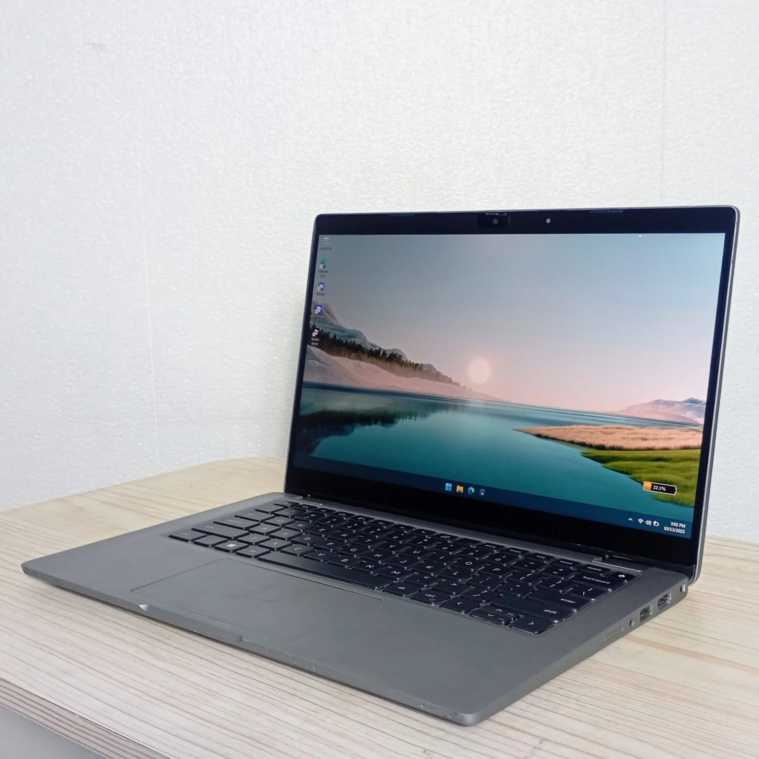 Dell Latitude 5320 2-in-1 i7 Gen 11 RAM.16GB SSD.256GB Siap Pakai