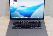 MacBook Pro 16” 2019 | Core i7 | RAM 32GB | SSD 512GB Siap pakai