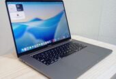 MacBook Pro 16” 2019 | Core i7 | RAM 32GB | SSD 512GB Siap pakai
