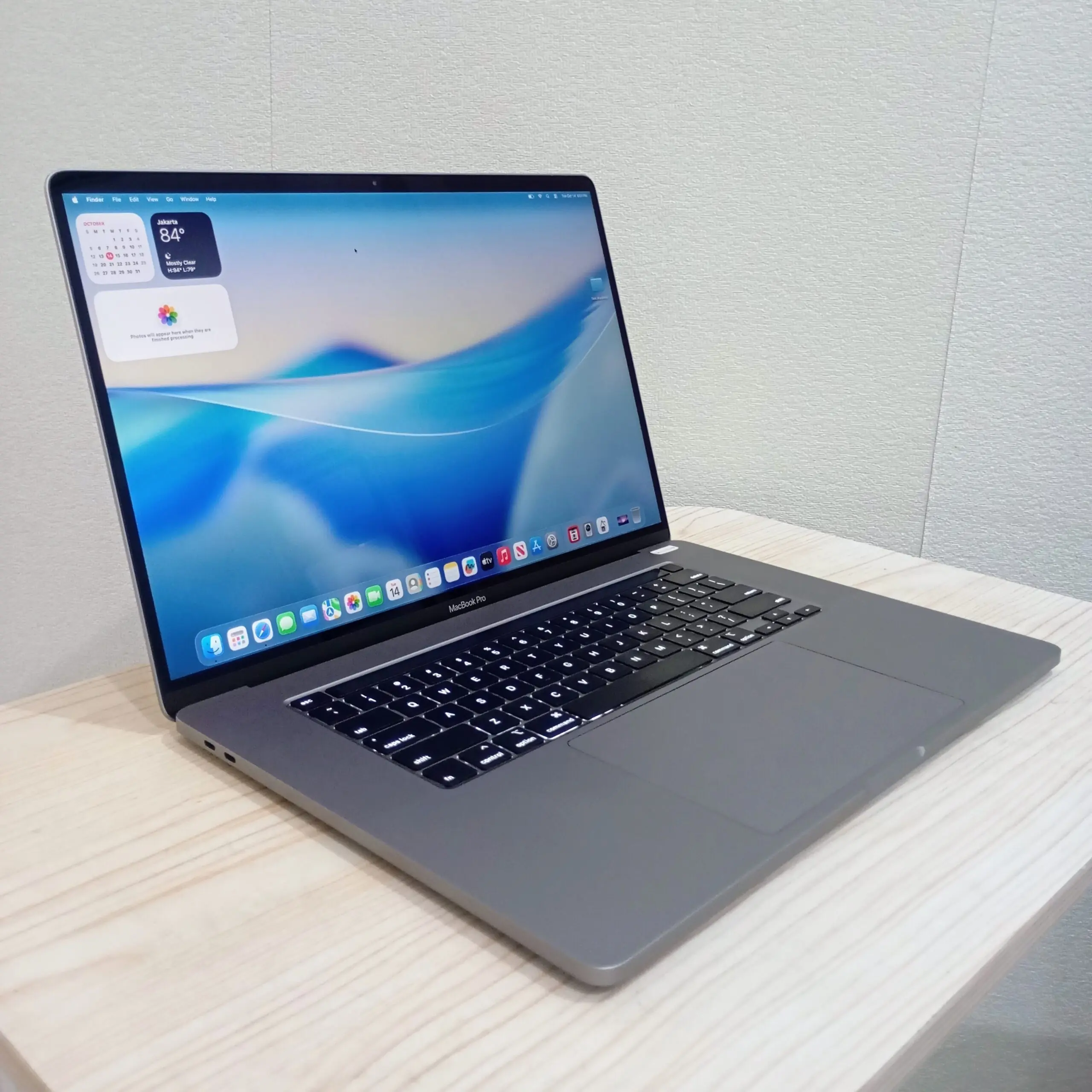 MacBook Pro 16” 2019 | Core i7 | RAM 32GB | SSD 512GB Siap pakai