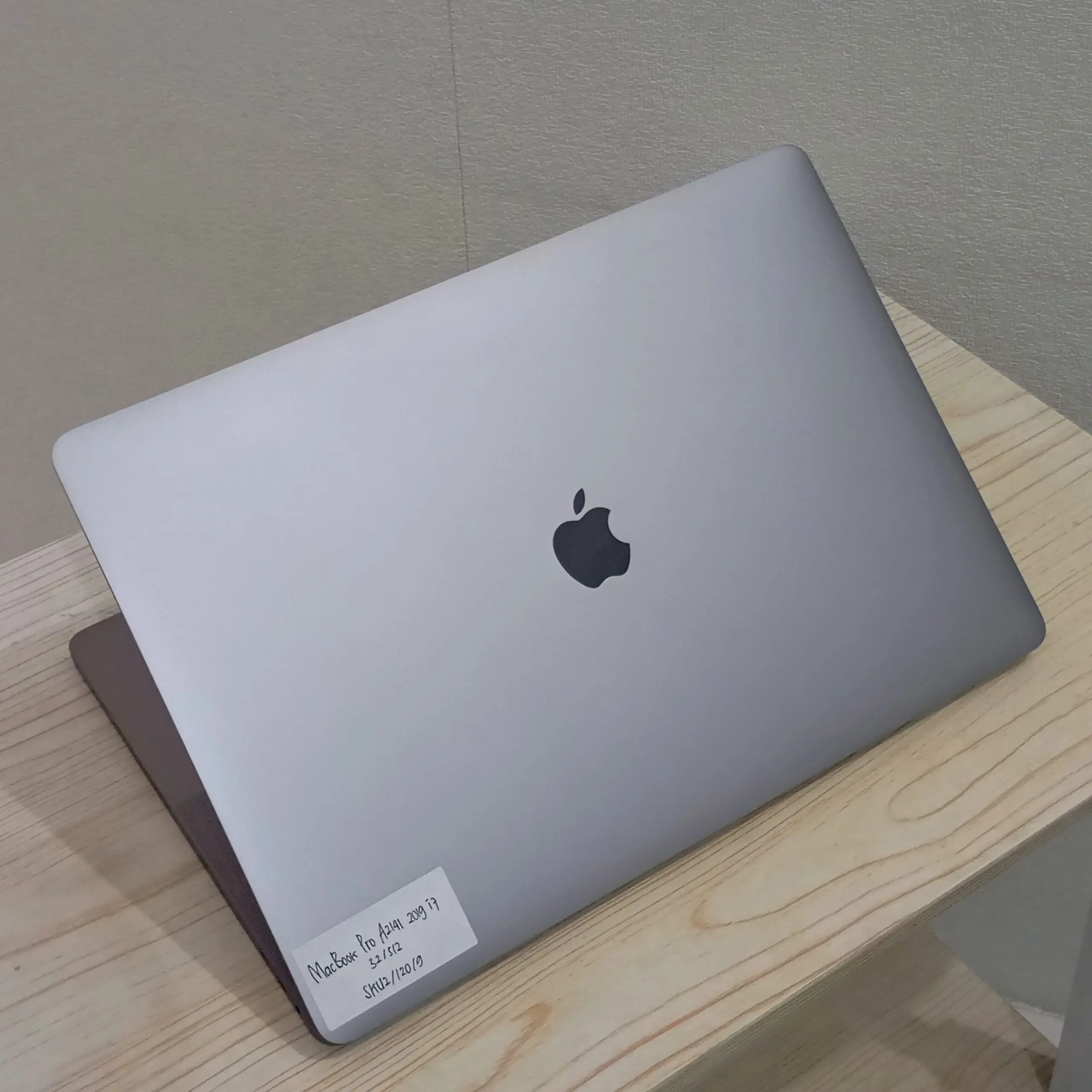 MacBook Pro 16” 2019 | Core i7 | RAM 32GB | SSD 512GB Siap pakai