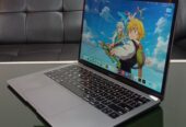 MacBook Air 13” 2018 Intel Core i5 / 16GB RAM / 512GB SSD