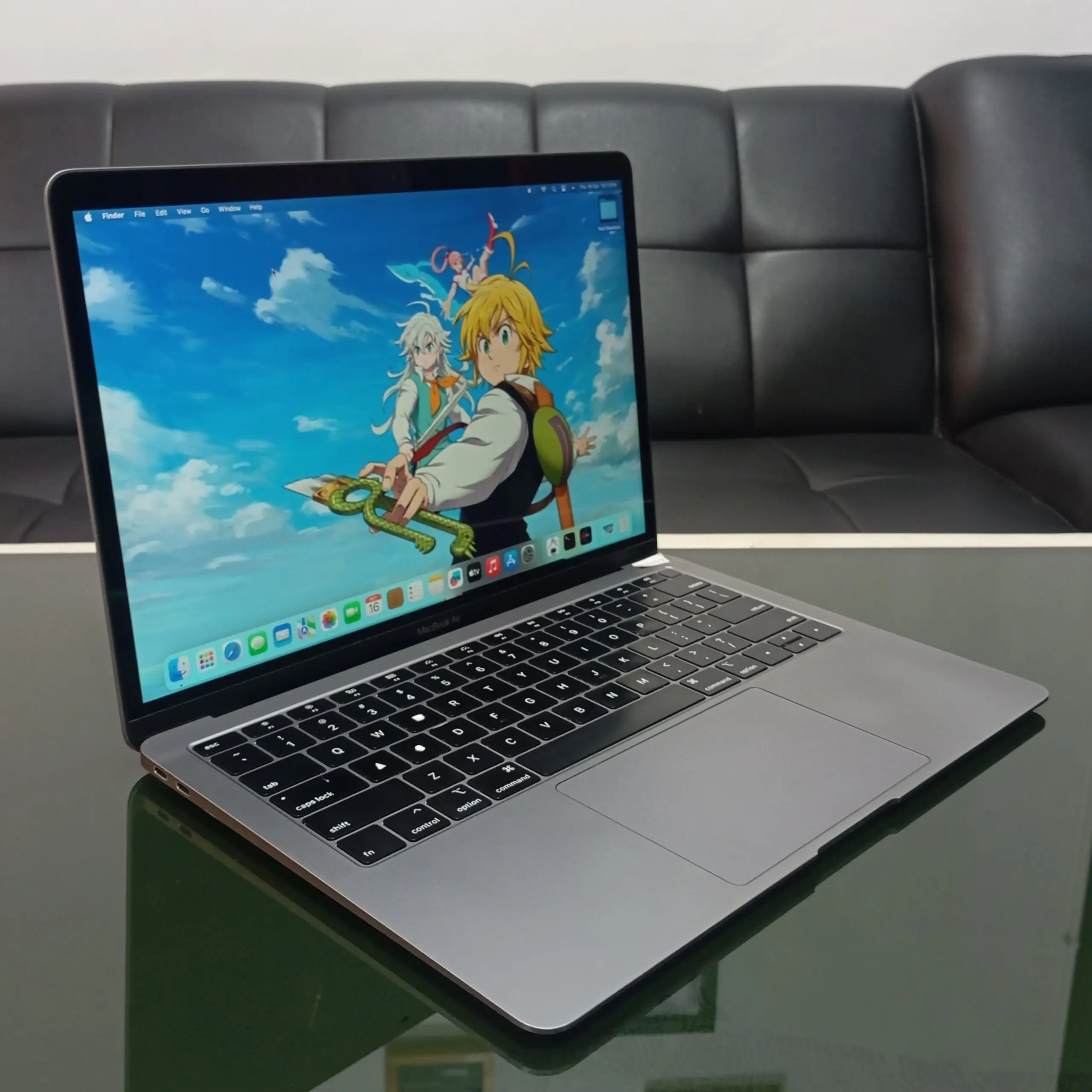 MacBook Air 13” 2018 Intel Core i5 / 16GB RAM / 512GB SSD