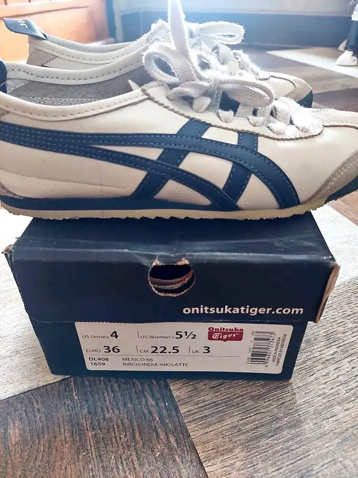 SEPATU ONITSUKA TIGER SZ 36 original