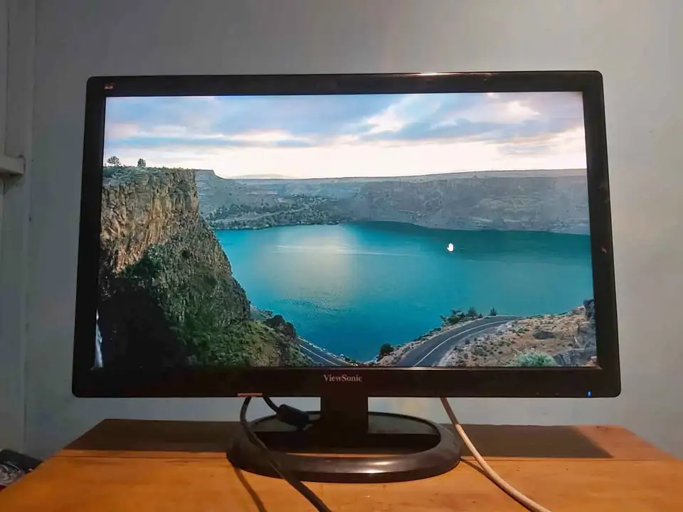 Monitor Viewsonic 24″ Inch Full HD untuk CPU Komputer / Computer