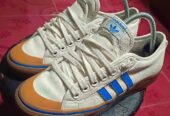 Dijual sepatu adidas & nike