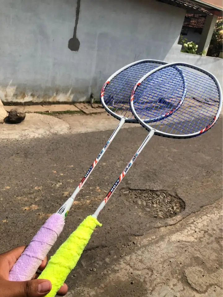 Raket Badminton 28lbs Siap Pakai