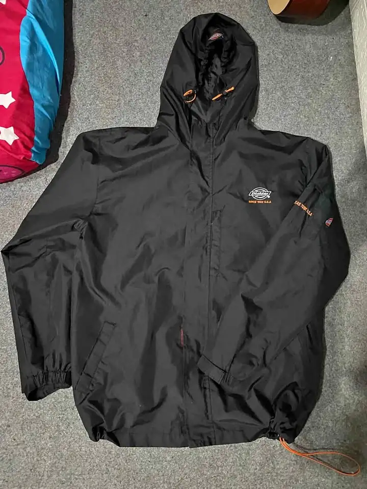 Jual jaket dicekis size L