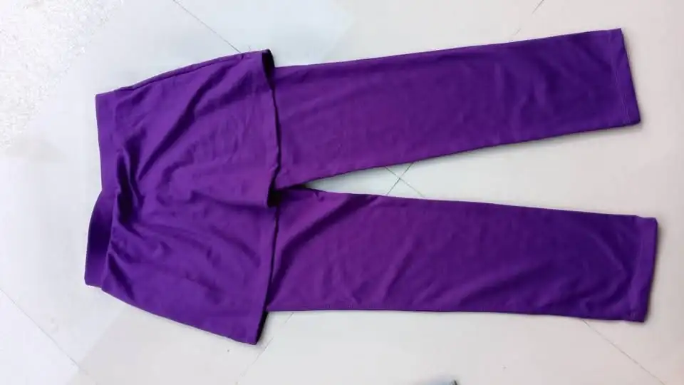 Celana olahraga/ celana senam