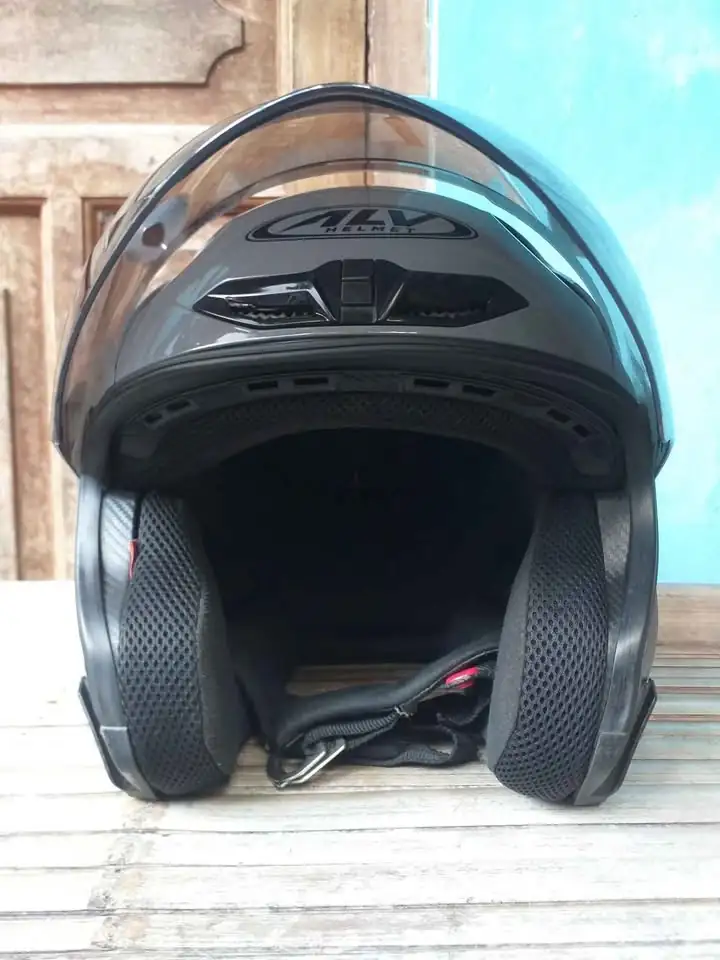 Dijual Helm ALV ULTRON size L
