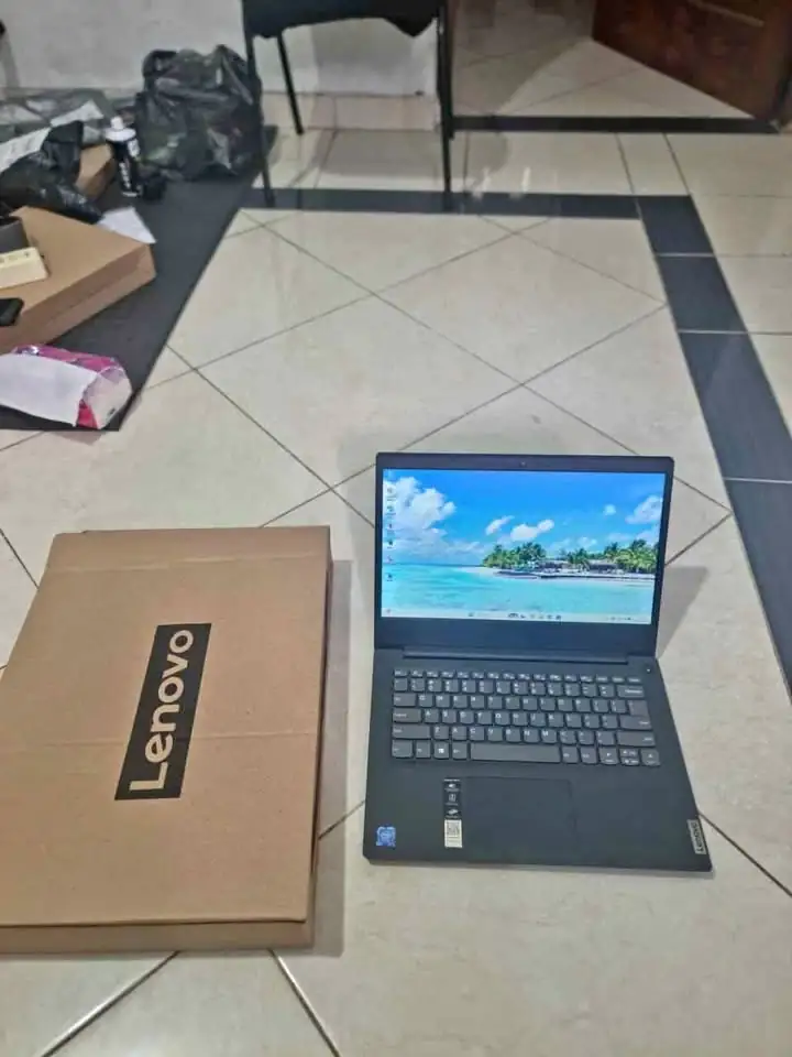 Laptop Slim Lenovo Ideapad S145