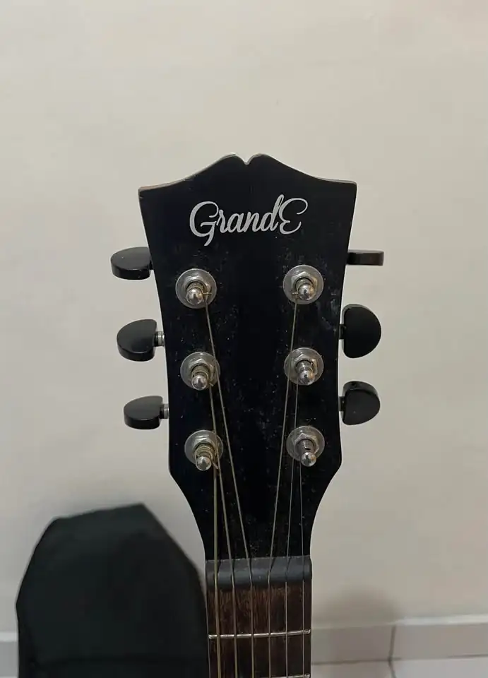 Dijual gitar Grande gw125eq
