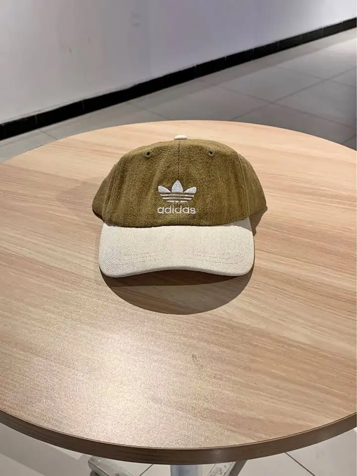 TOPI TWO TONE – ADIDAS OG