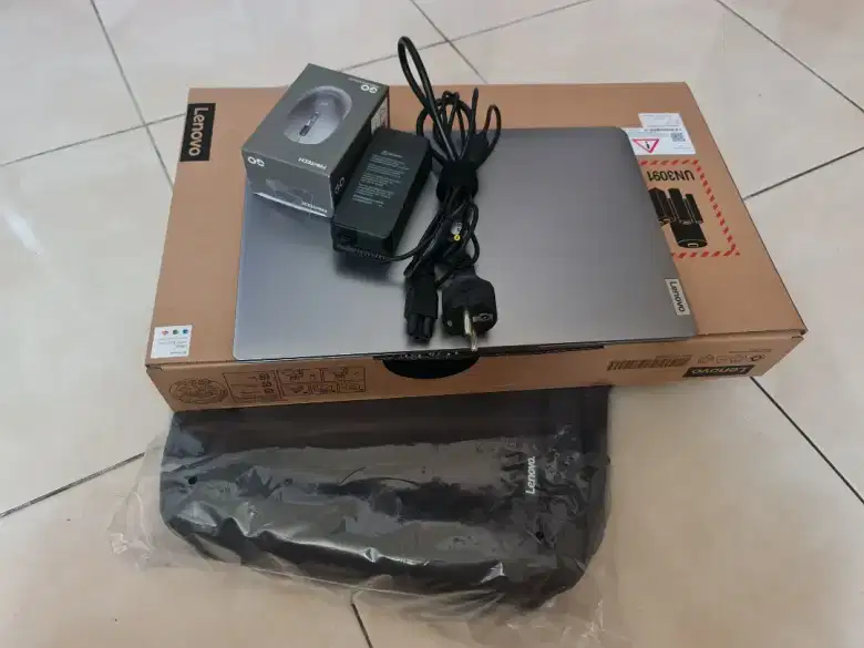 Jual Laptop Lenovo Ideapad 3 14IAU7
