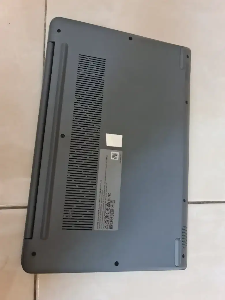 Jual Laptop Lenovo Ideapad 3 14IAU7