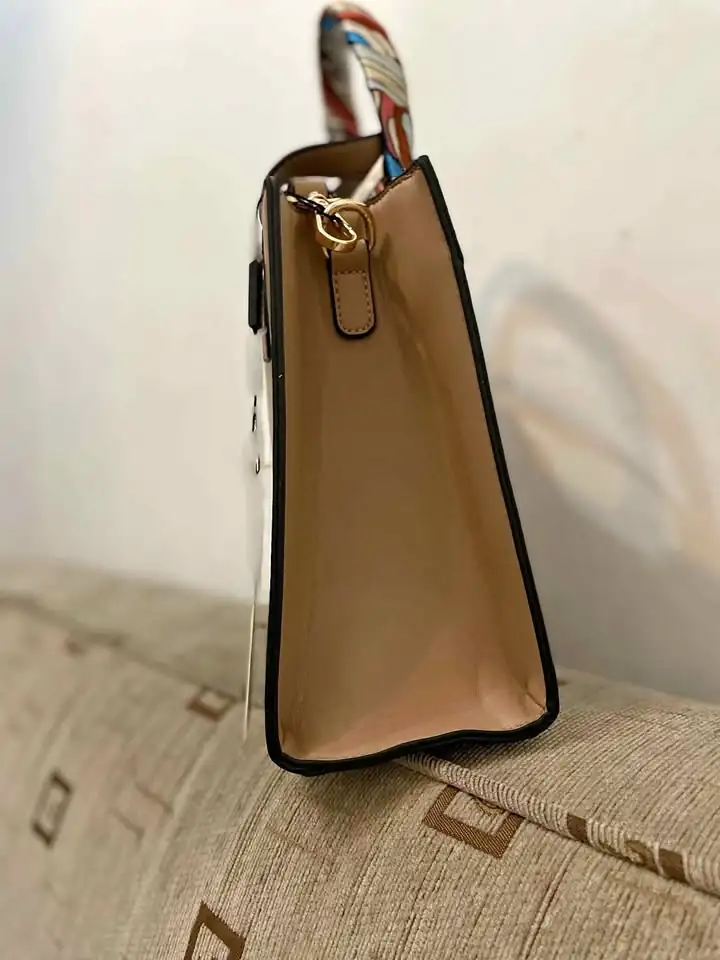Dijual Tas cewek merk masddom