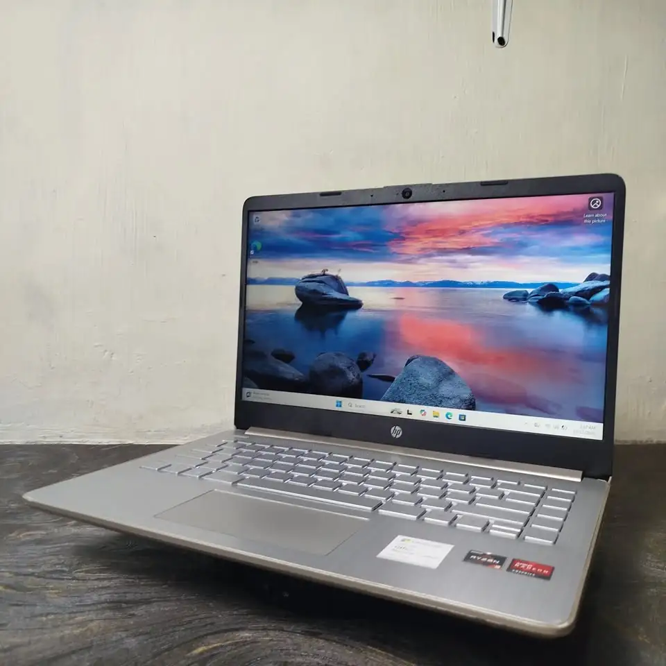 Laptop HP Ryzen 3|SSD 512GB – RAM 8GB Full HD, Mulus Minus Tipis