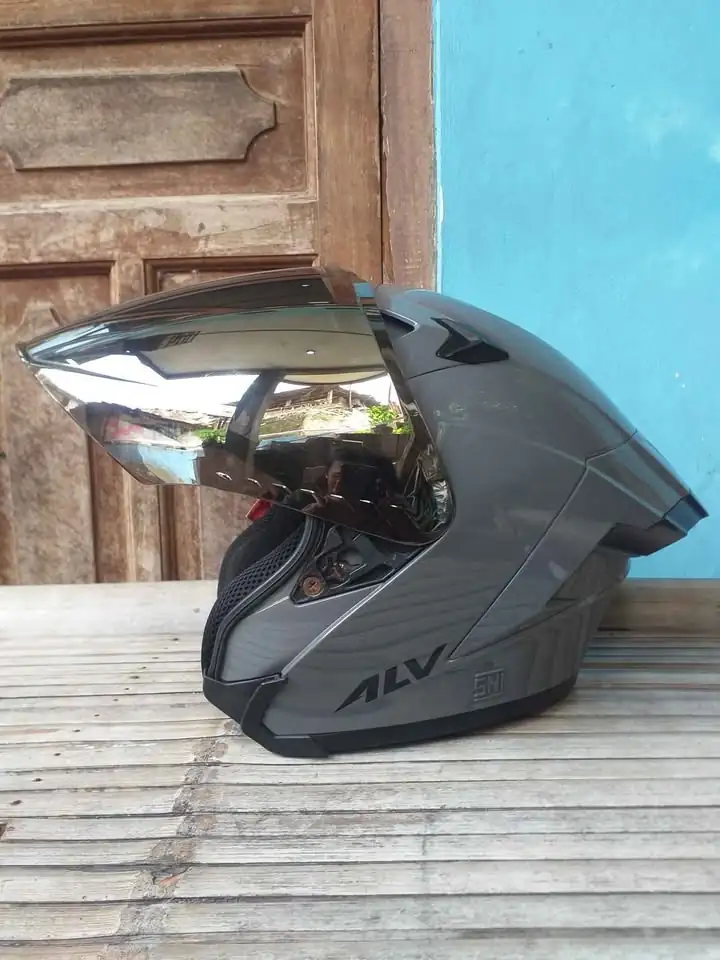 Dijual Helm ALV ULTRON size L
