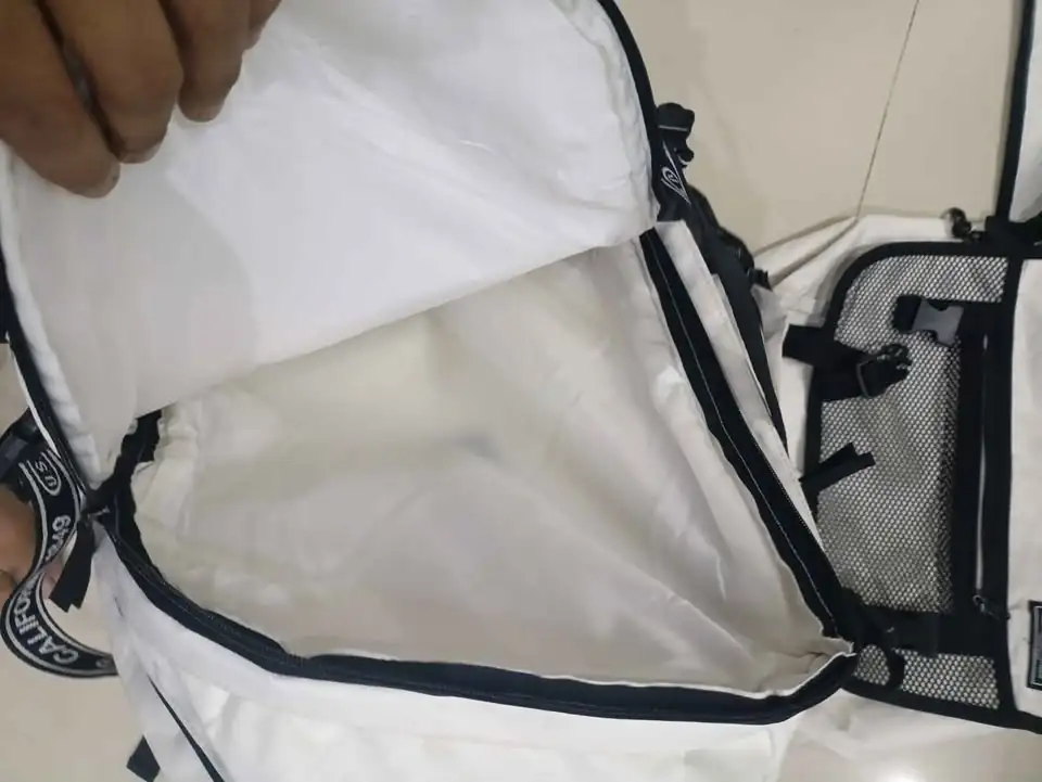 Tas ransel besar dan slempang