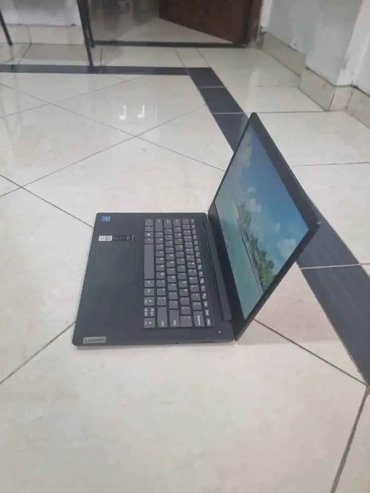 Laptop Slim Lenovo Ideapad S145