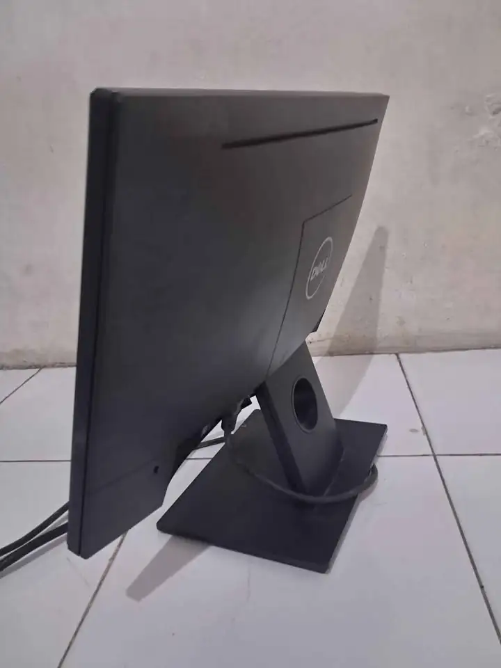 Led monitor 20 inc merk DELL MULUS
