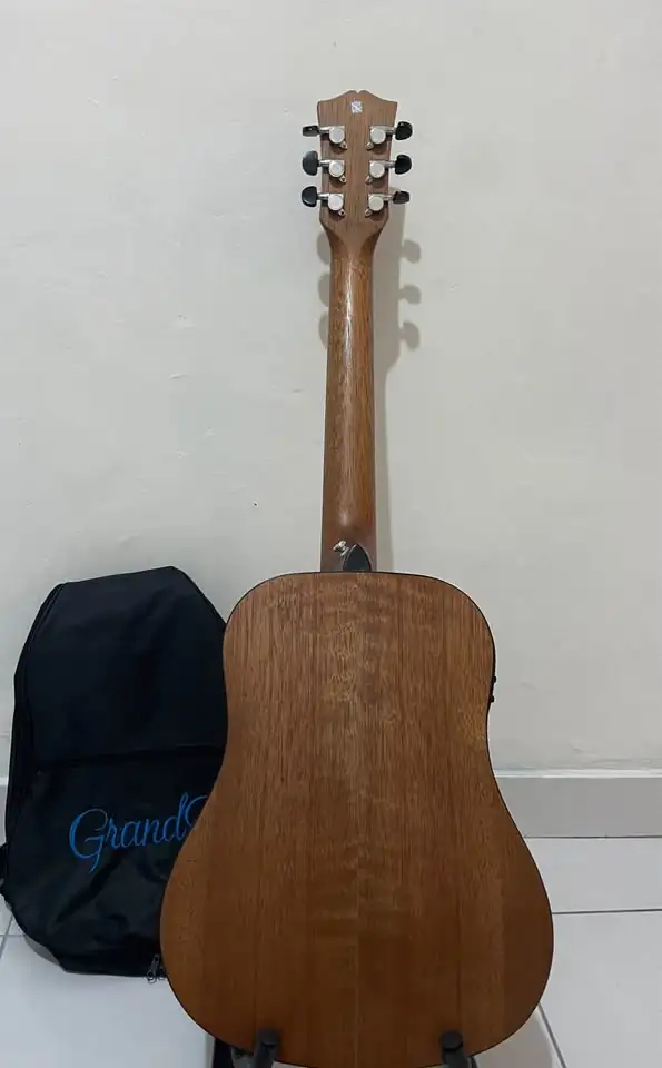 Dijual gitar Grande gw125eq