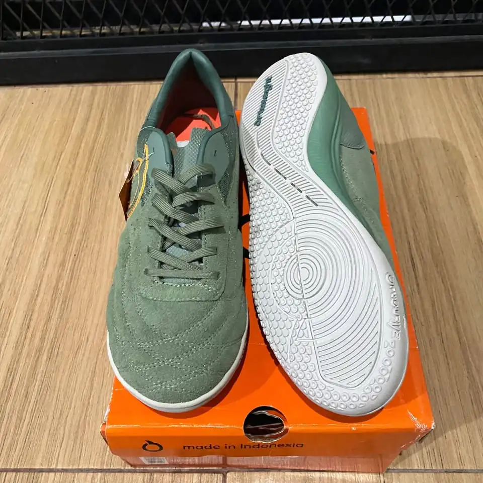 Sepatu Futsal Ortuseight Jogosala Conquer size 40 new original
