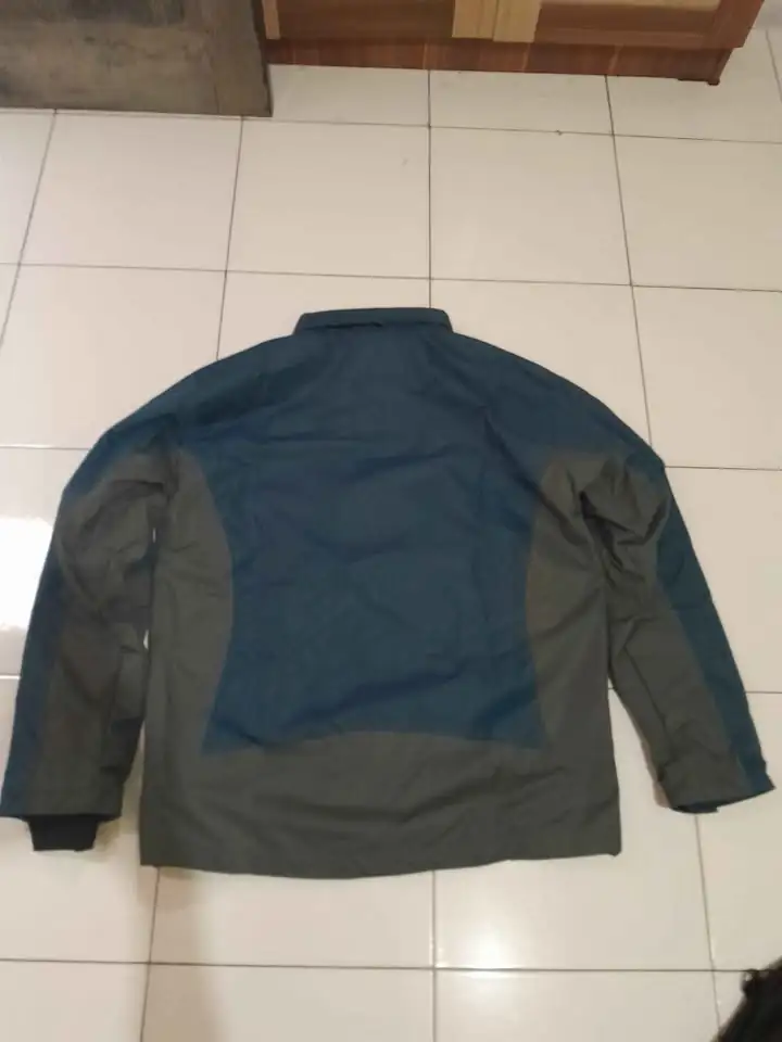 Consina jaket gunung Ukuran L
